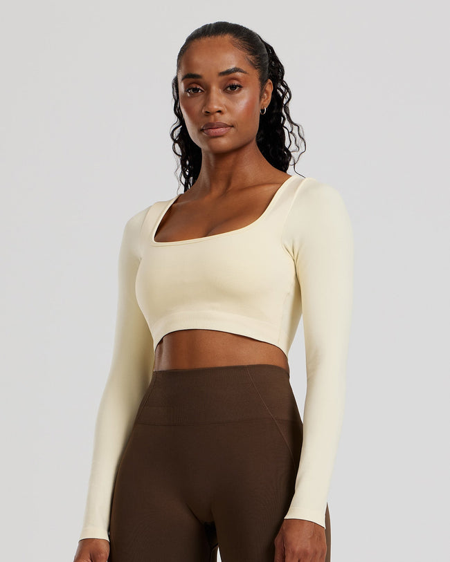 Define 2.0 Seamless Long Sleeve Built-In Bra Top | Vanilla