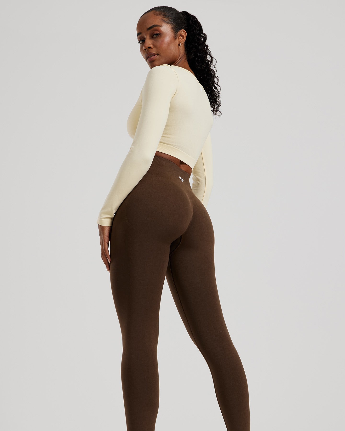 Define 2.0 Seamless Long Sleeve Built-In Bra Top | Vanilla