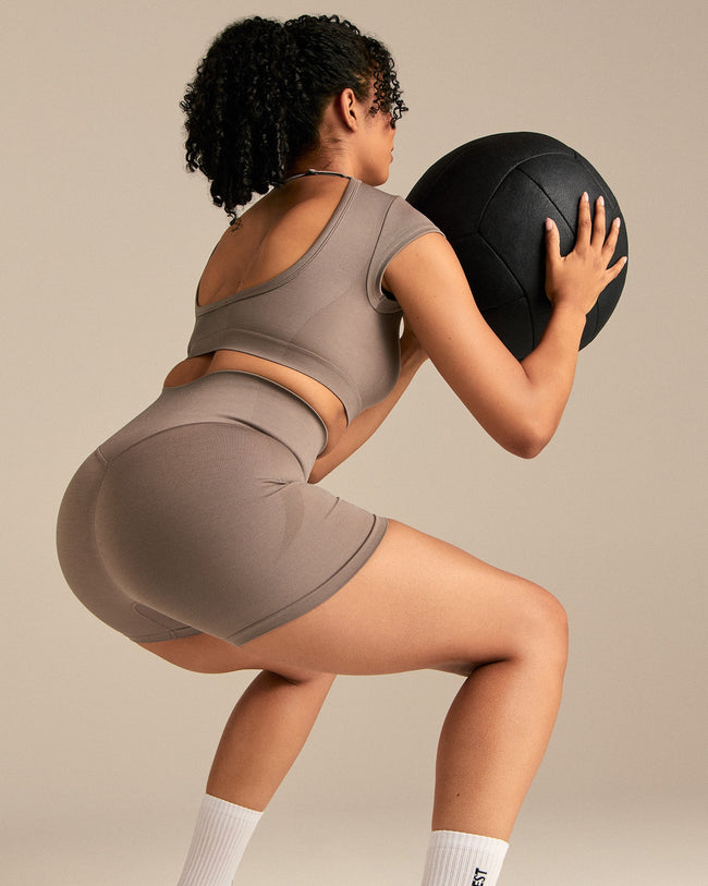 Motion Seamless Shorts | Taupe Grey