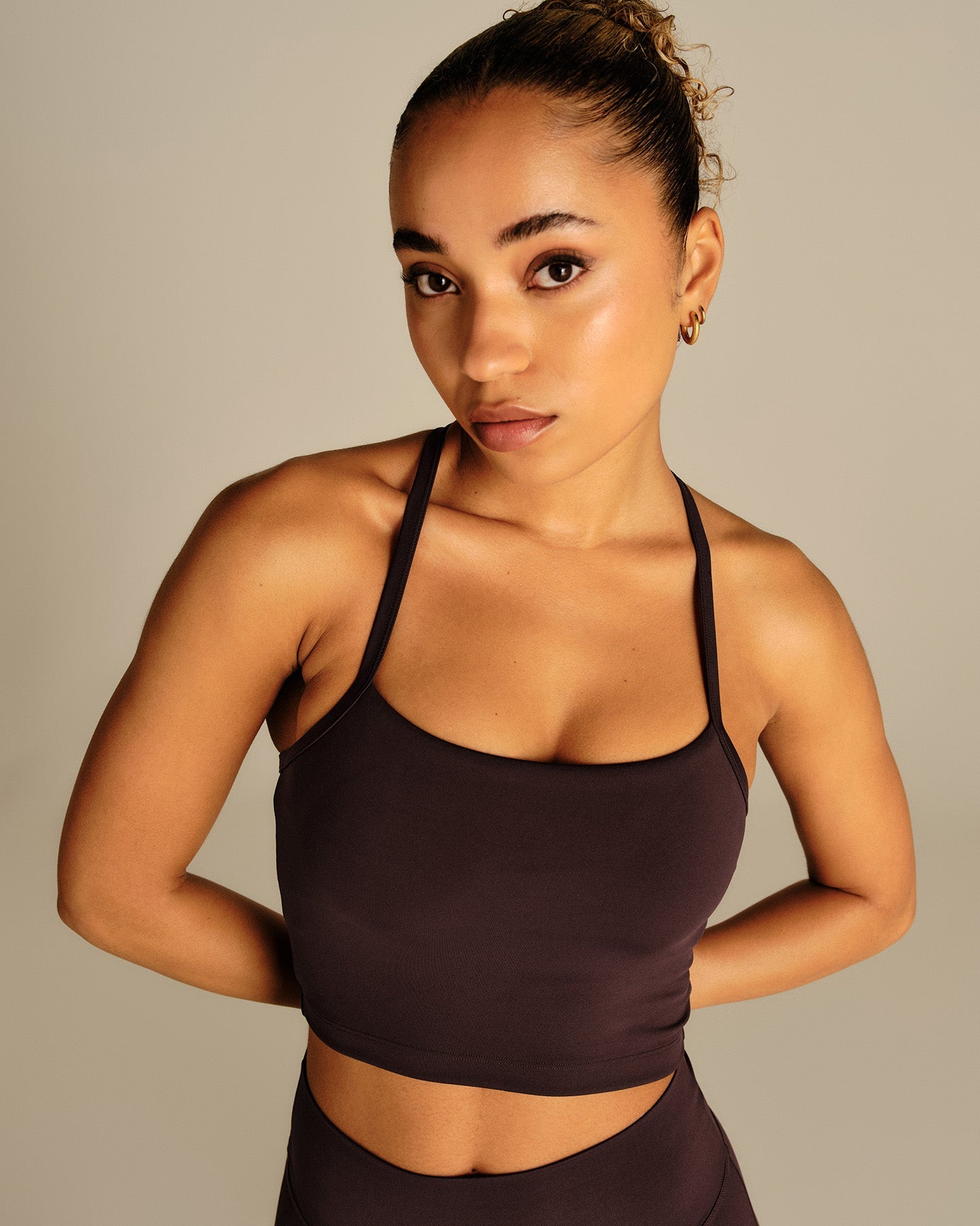 Essential Built-In Bra Crop Tank Top | Cafe Noir