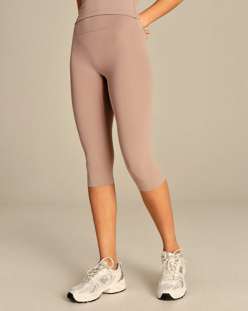Essential High Waist Capri Leggings | Mauve Taupe
