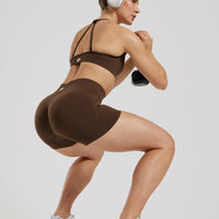 Define 2.0 Seamless Scrunch 4" Shorts | Cocoa