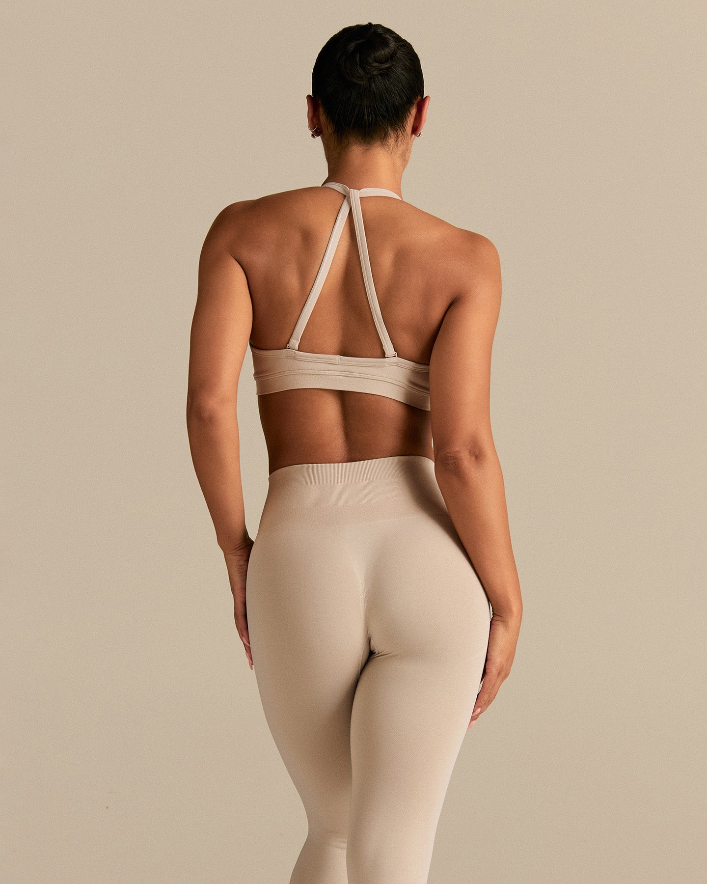 Define 2.0 Scrunch V-Neck Bra | Stone