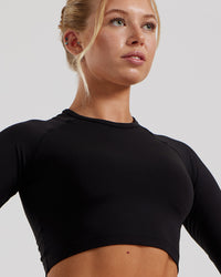 Essential Long Sleeve Crop Top | Black