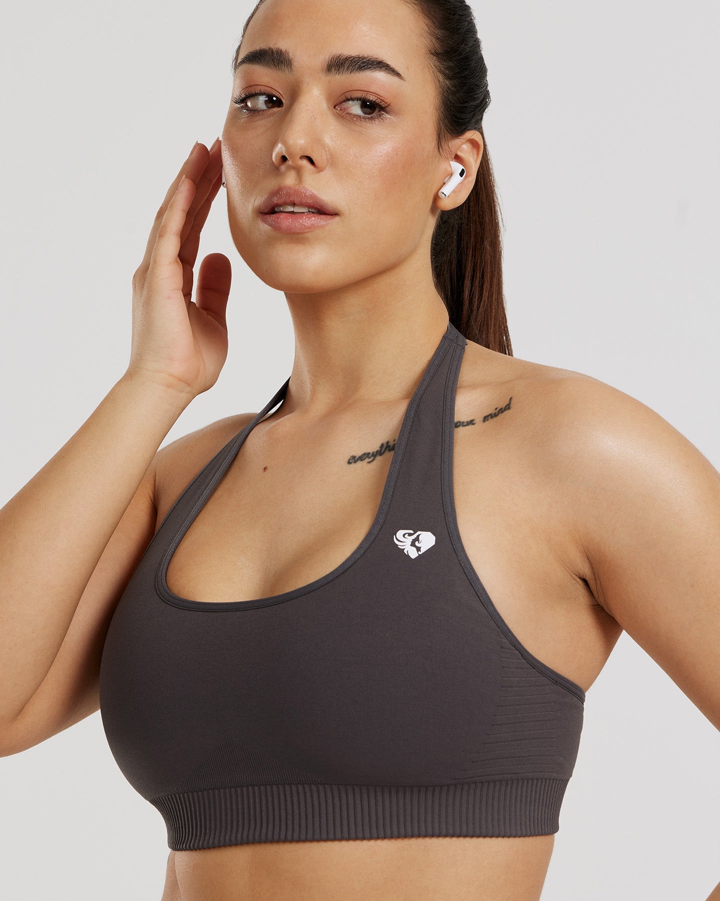 Power Seamless Halter Neck Bra | Graphite