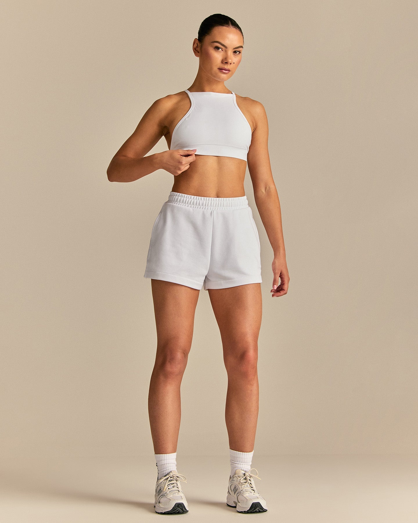 Define 2.0 High Neck Backless Bra | White