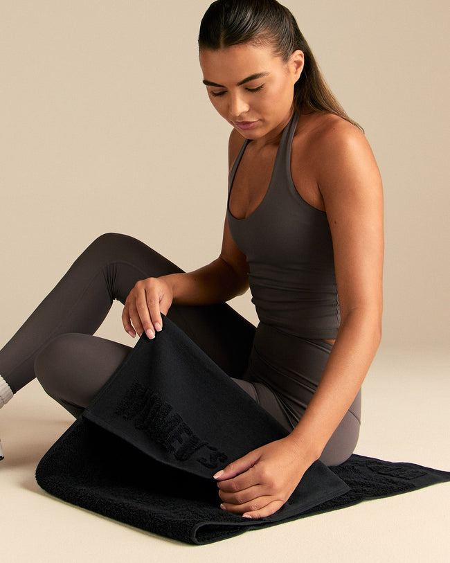 Performance Towel | Black