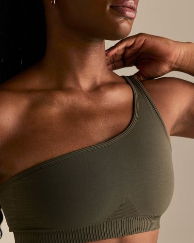 Power Seamless One Shoulder Bra | Dark Olive