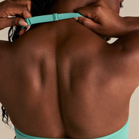 Power Seamless Halter Neck Bra | Marine Green