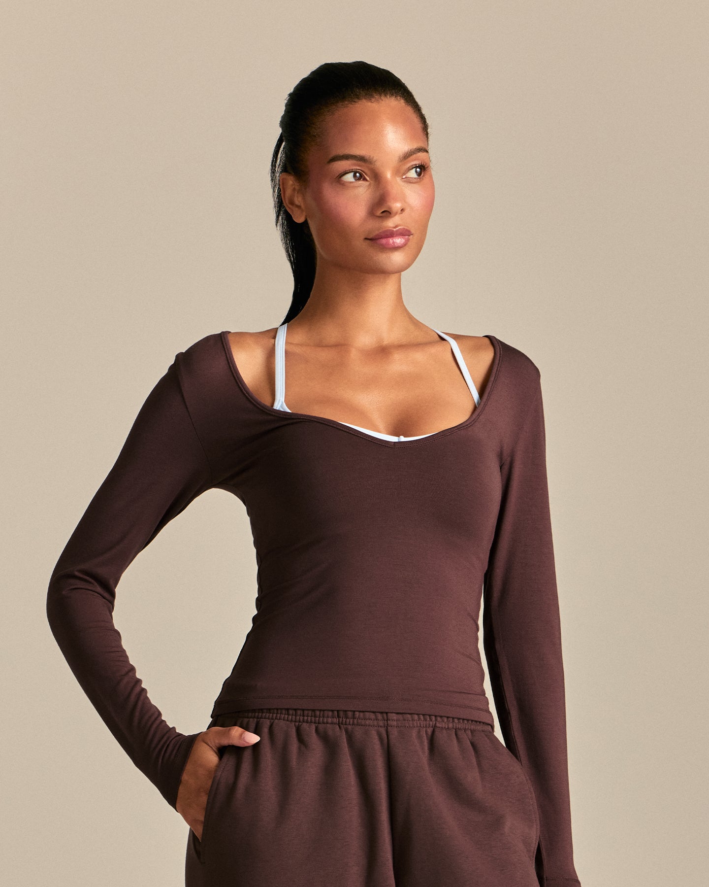 Smooth Contour Long Sleeve Reversible T-Shirt | Cocoa Powder (1/6)