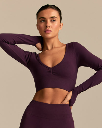 Define 2.0 Long Sleeve Scrunch Crop Top | Blackberry (1/6)