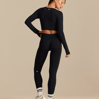 Define 2.0 Long Sleeve Scrunch Crop Top | Black (3/6)