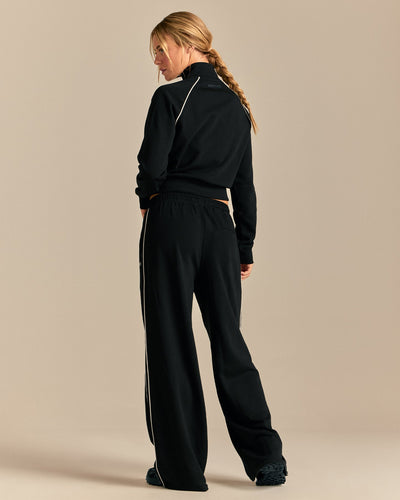 Comfort Lightweight Zip Through Jacket | Black (3/6)