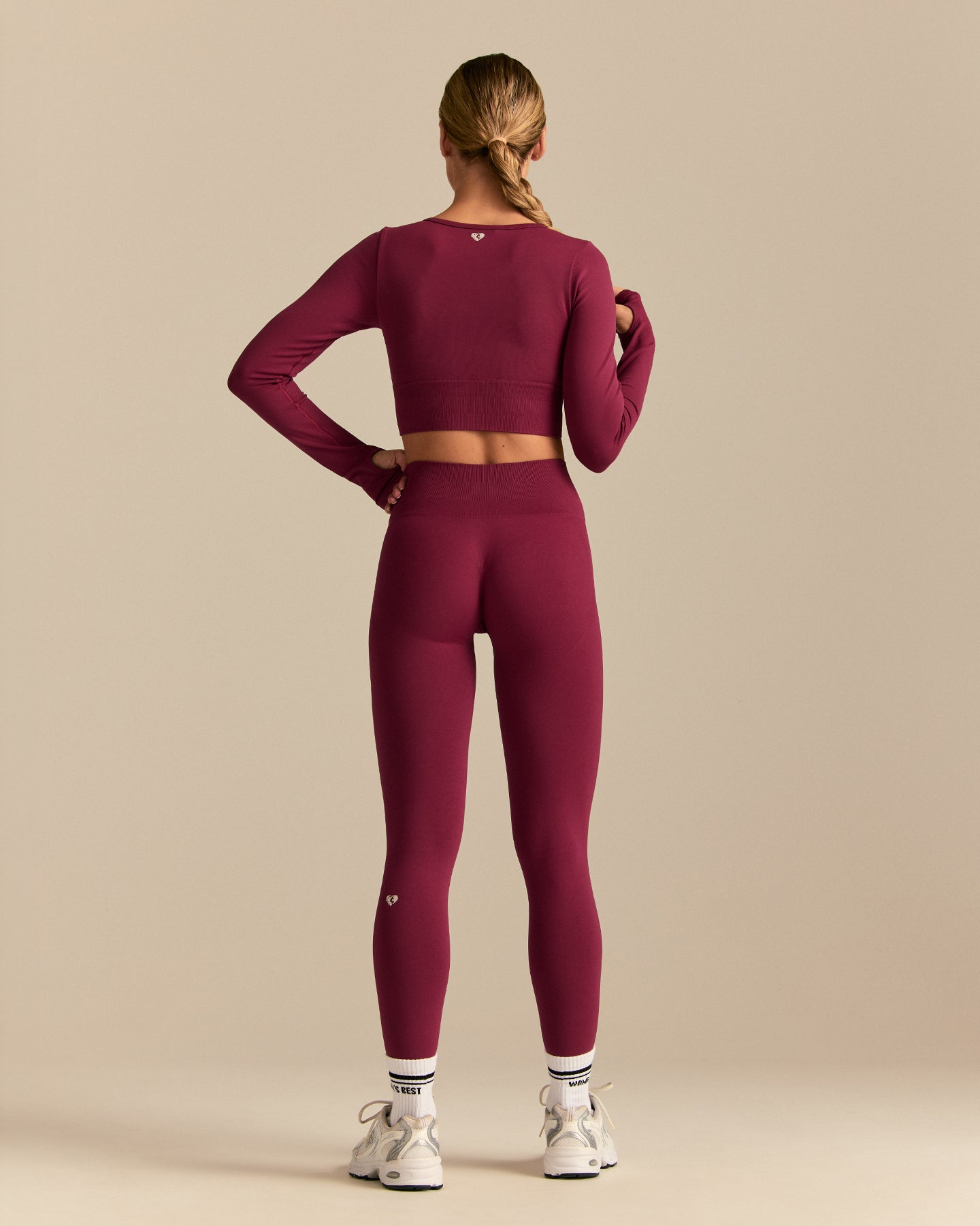 Define 2.0 Long Sleeve Scrunch Crop Top | Deep Berry (4/6)