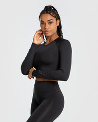 Essential Long Sleeve Crop Top | Black